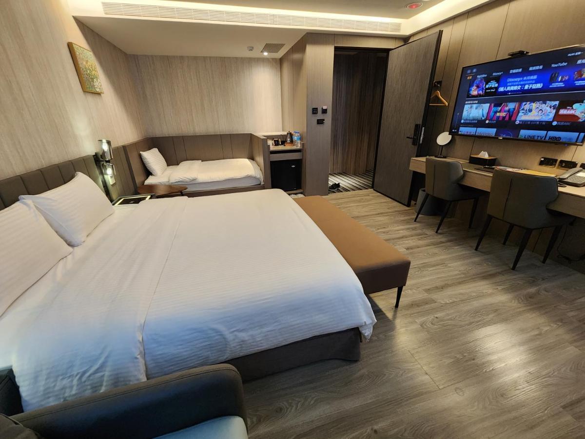 Hualien Pink Corner Hotel Exterior photo